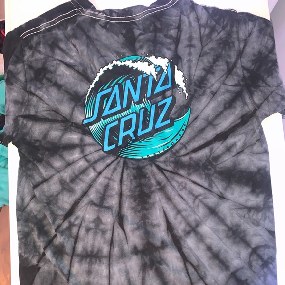 Multi coloured Santa Cruz t-shirt. size small. - Picture 2 of 2